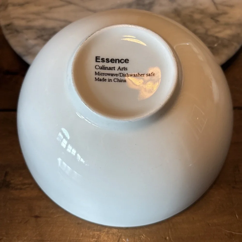 Crate & Barrel Culinart Arts Essence 7 5/8